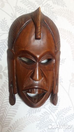 Маска панно из дерева