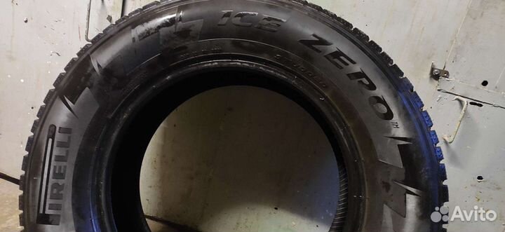 Pirelli Ice Zero 285/60 R18