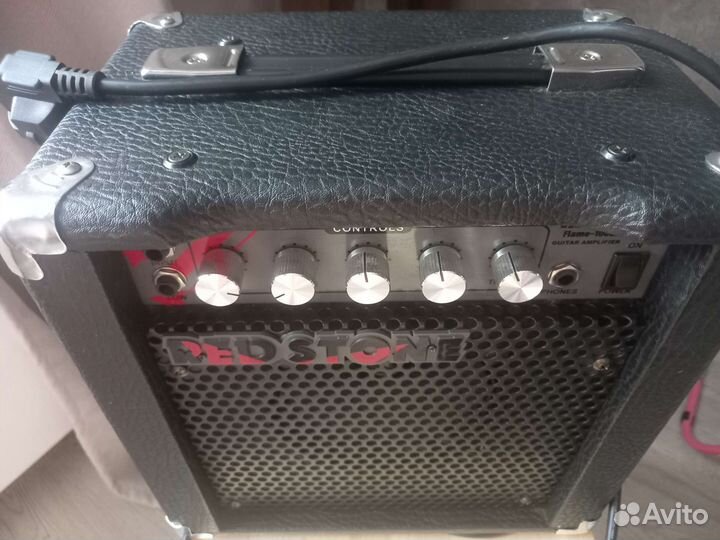 Гитарный комбоусилитель Red Stone Flame 10006s