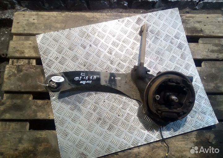 Кулак (ступица) задний правый на Форд Фокус