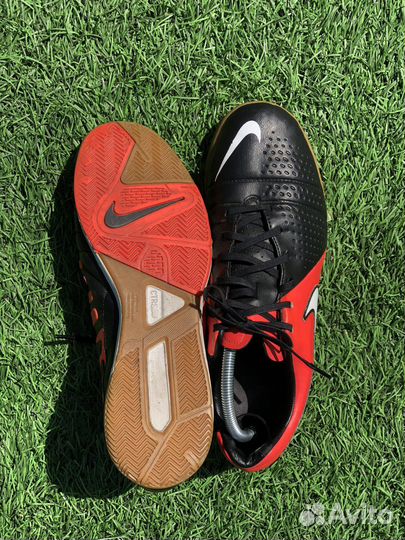 Футзалки nike CTR360 libretto III IC