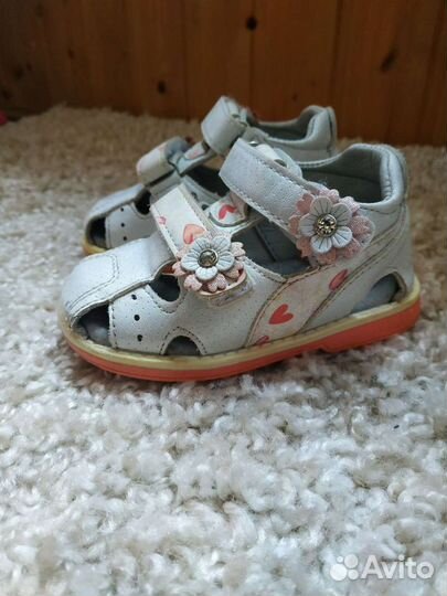 Обувь для девочки