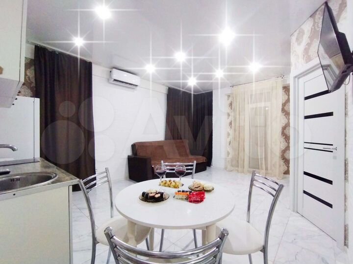 2-к. квартира, 38 м², 1/10 эт.