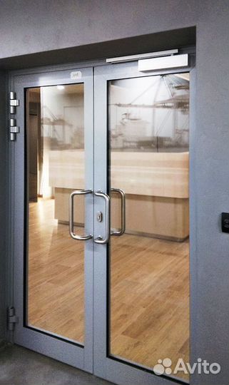 Алюминиевая дверь теплая