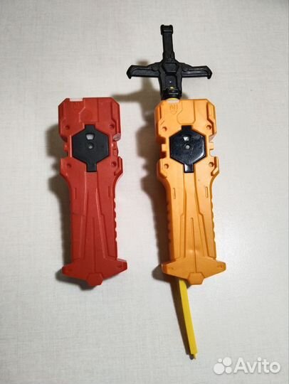 Волчки и пускатели Beyblade