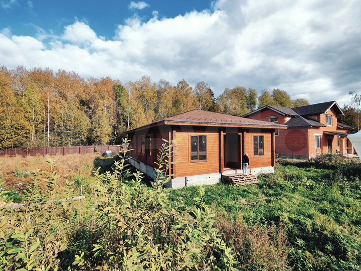 Дом 165 м² на участке 8 сот.