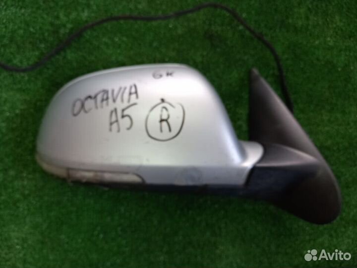 Зеркало правое Skoda Octavia A5 2004-2013