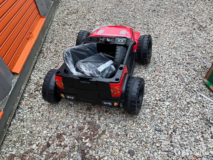 Детская машина электромобиль 4x4