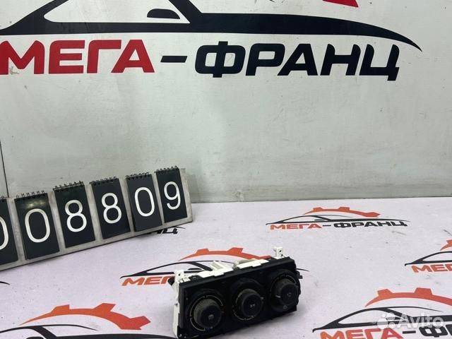 Блок управления климат-контролем Peugeot 308