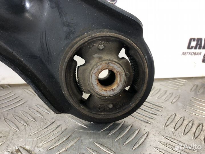 Рычаг передний правый R