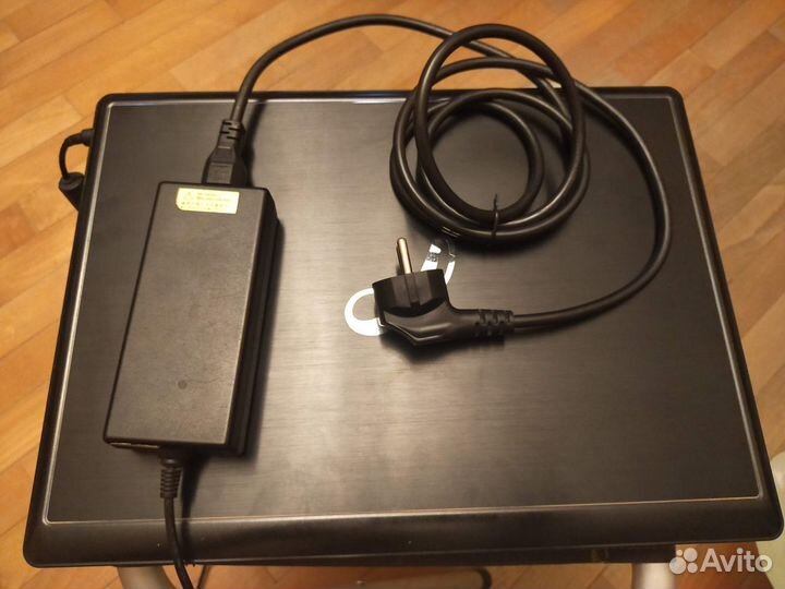 Ноутбук RoverBook Pro M490