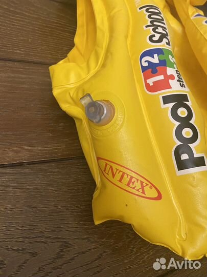 Жилет надувной детский Intex размер 2 на 3-6 лет
