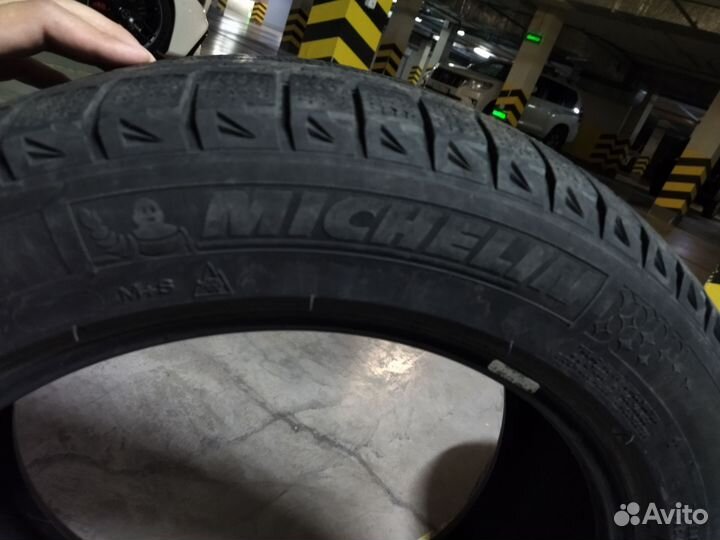 Michelin X-Ice 215/55 R17 98T