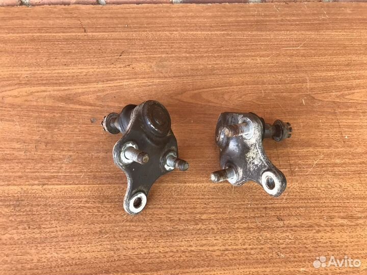 Шаровая опора Toyota RAV 4 CA40