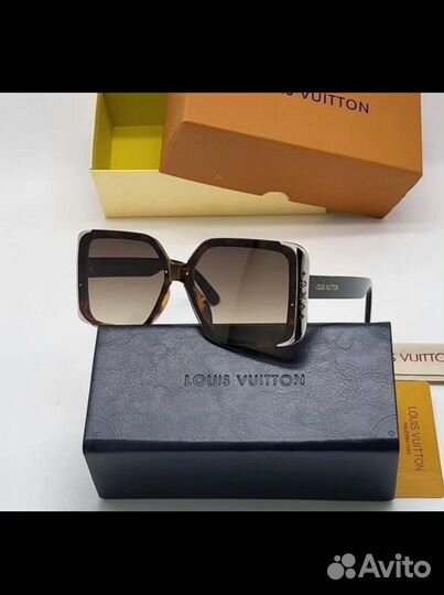 Солнцезащитные очки LV