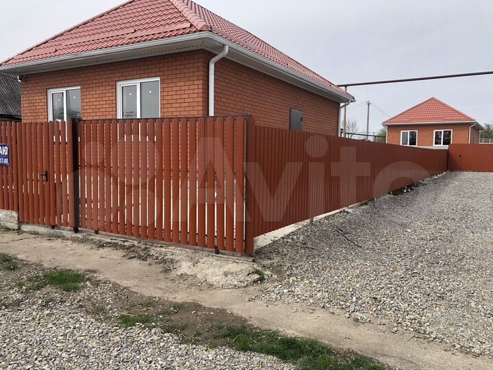Дом 72 м² на участке 4 сот.