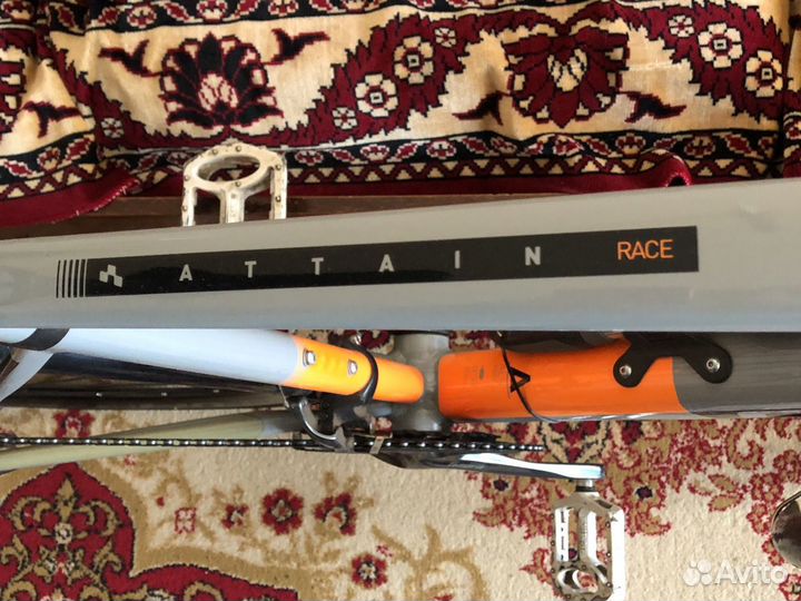 Велосипед Cube