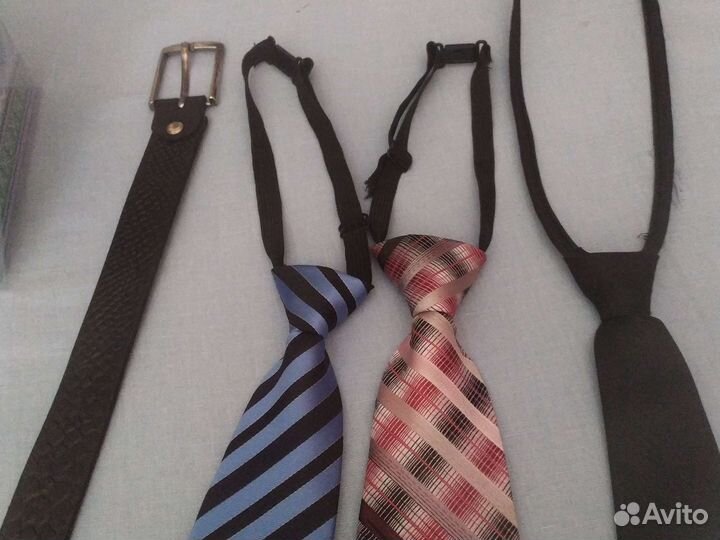 Галстуки и ремень школьникам