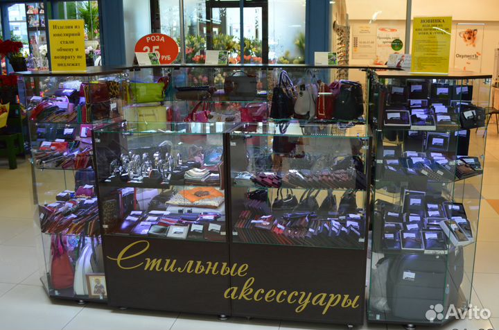 Торговый остров, торговое оборудование