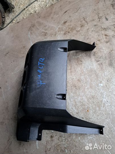 Накладка торпеды Ford Fiesta