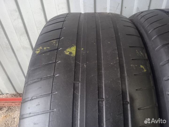 Michelin Pilot Sport 3 235/45 R18