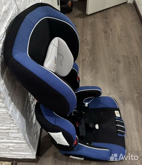 Автомобильное детское кресло