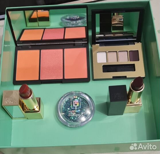 Набор косметики Estee Lauder пакетом