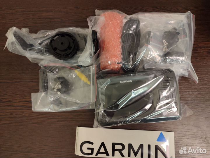 Эхолот Garmin striker Vivid 5cv.с датчиком GT20