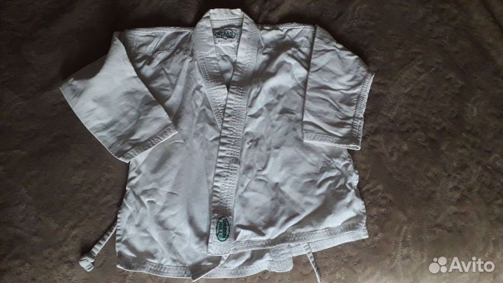 Самбовка для мальчика 6-7 лет, в отл. состоянии