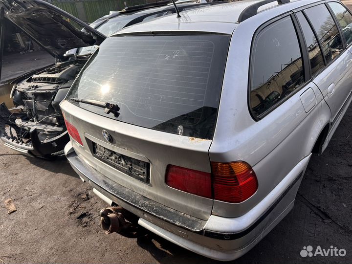 Разбор BMW 5 E39 523, m54b22, 2002 г.в., МКПП