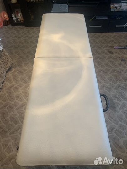 Продается кушетка