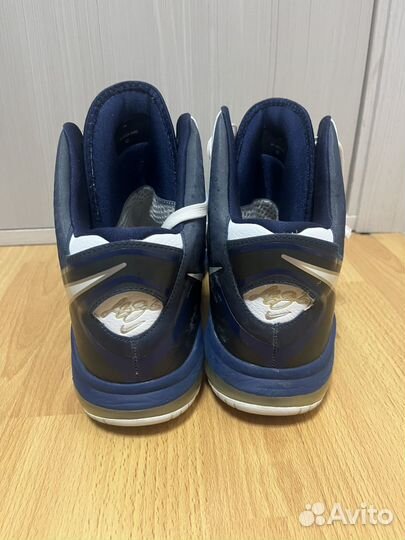 Nike lebron 8