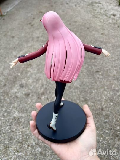 Оригинальная аниме фигурка Zero Two