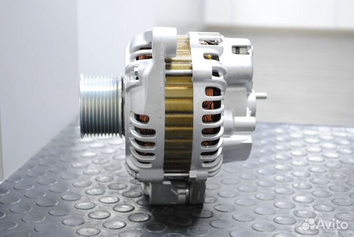 Генератор Iveco Stralis, Trakker новый Mitsubishi