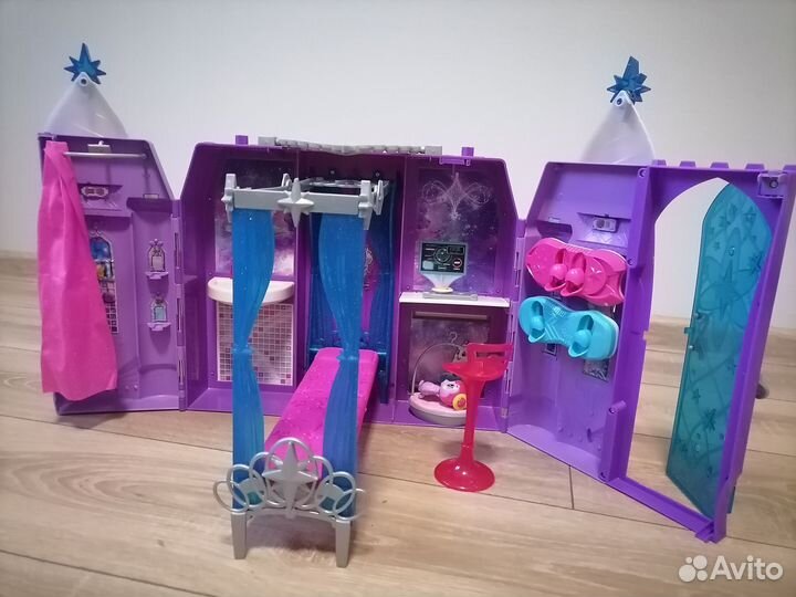 Замок домик для куклы