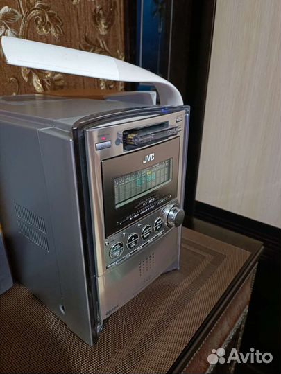 Музыкальный центр jvc Ux-B70+(Диски с записями)