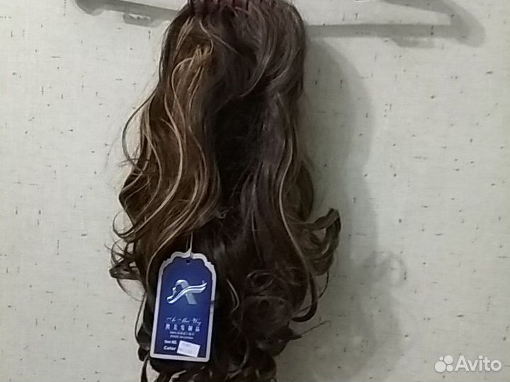 Волосы на заколках