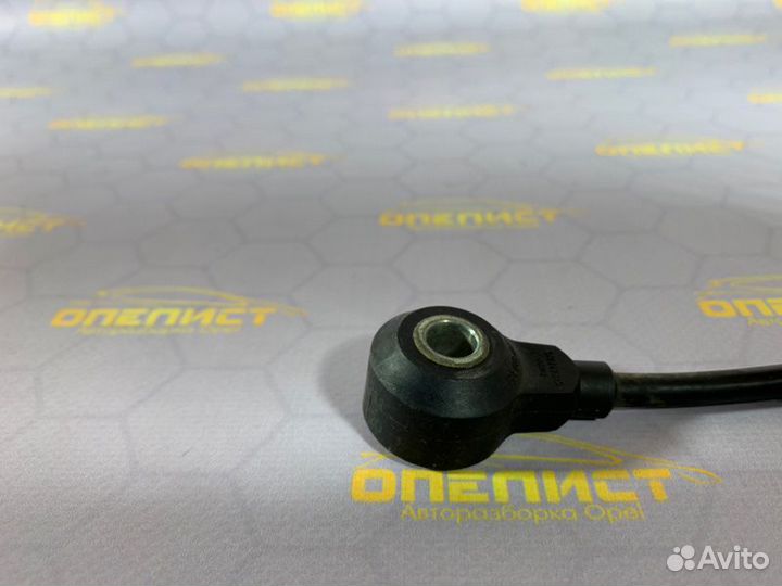 Датчик детонации Opel Vectra B Z18XE