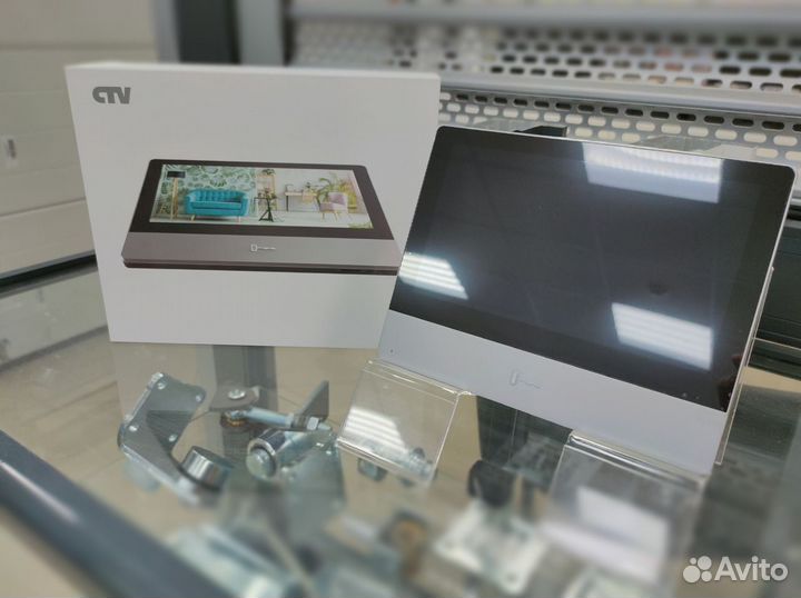 Видео домофон CTV M6704 IP