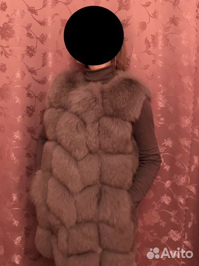 Меховая жилетка из песца