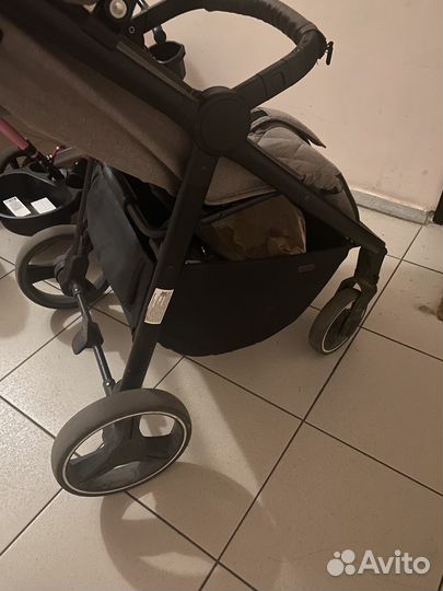 Прогулочная коляска Carrello bravo