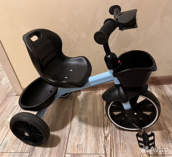 Детский трехколесный велосипед