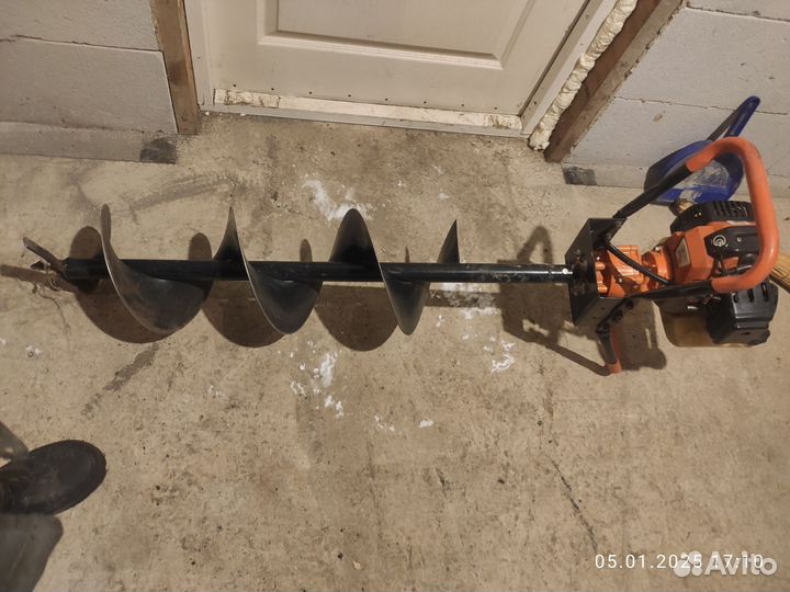 Бензобур Сarver ag-52/000