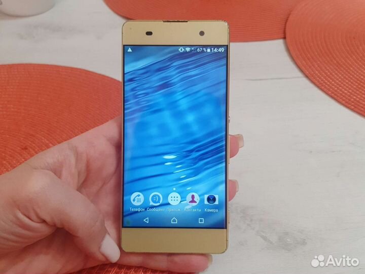 Телефон Sony xperia