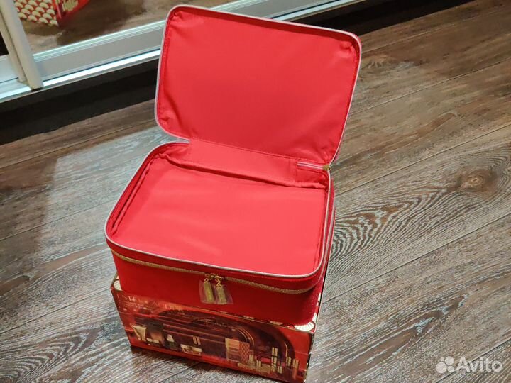 Косметичка сундучок estee lauder