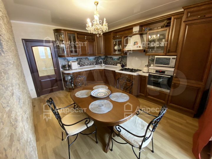 3-к. квартира, 100,9 м², 5/9 эт.