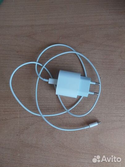 Зарядка на iPhone