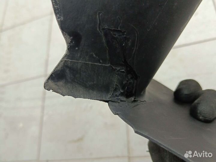 Воздуховод интеркуллера Porsche Cayenne 958 правый