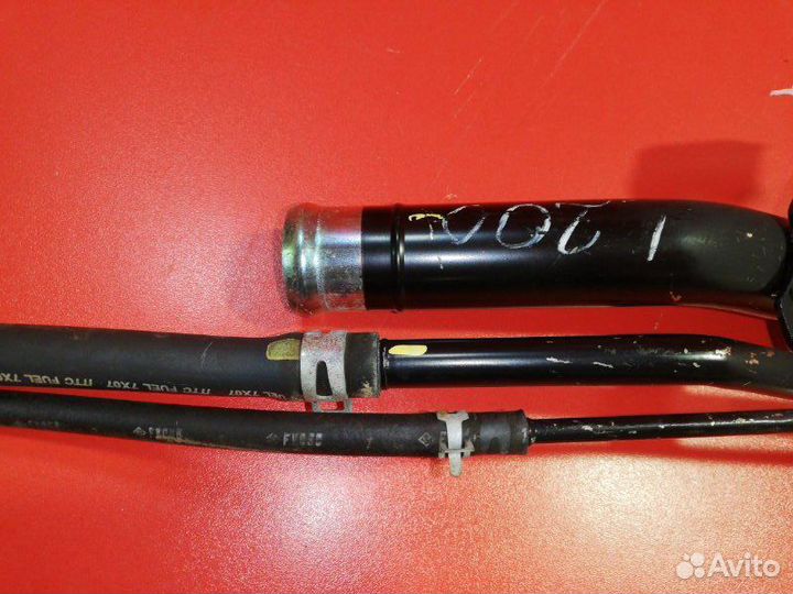 Заливная горловина Mitsubishi L200 KB4T 4D56