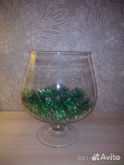 Бокал для интерьера